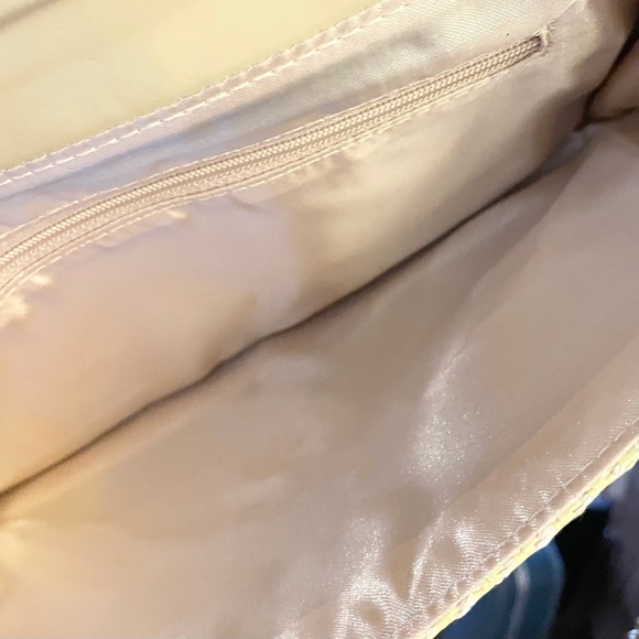 ✦ Vintage ✦ Yellow Crossbody Purse - Picture 5 of 8